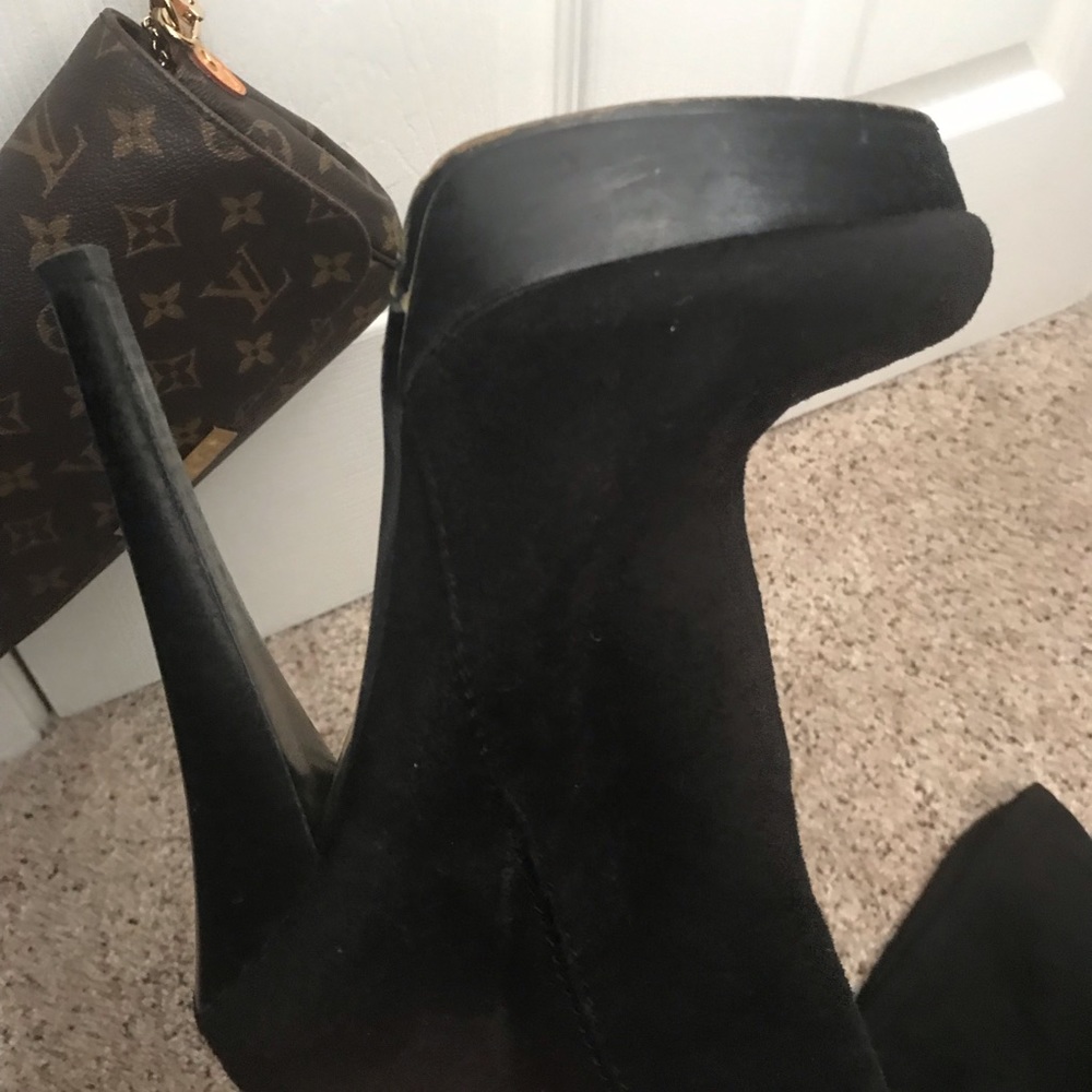 CLEAR OUT SALE! Bebe Daniela boots size 5 - Picture 6 of 8